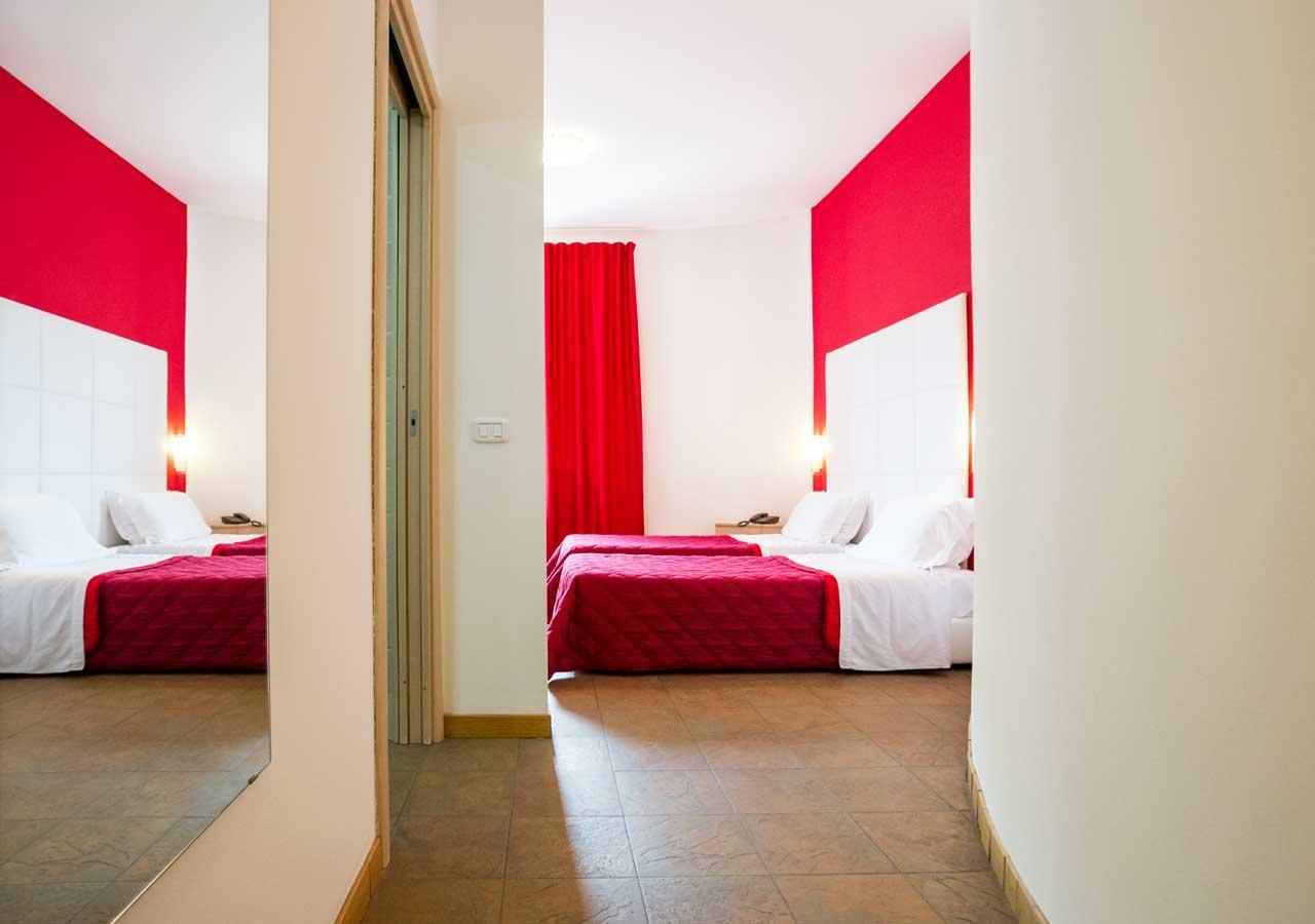Hotel Relais Del Lago Marta Ngoại thất bức ảnh